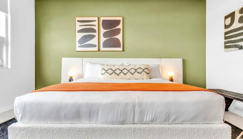 Miami Vice - Central Midtown Pool and Parking - Foto 3