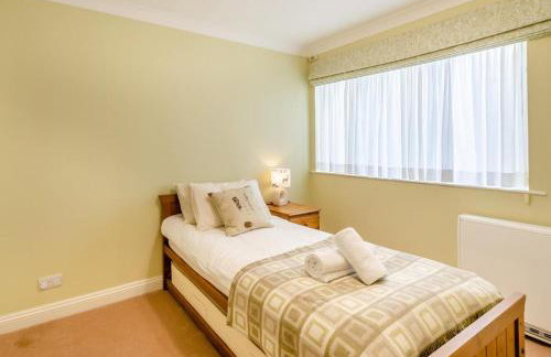 3 Bed in Putsborough oc-flt20 - Photo 16