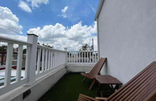 UPTOWN CASTLE - CITY VIEWS - THEATER & CONVENTION DISTRICT! - Foto 37