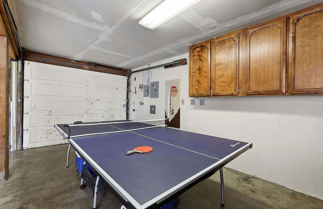 Hall Court Manor - Hot Tub, Pet Friendly, Pool Table! - Foto 25