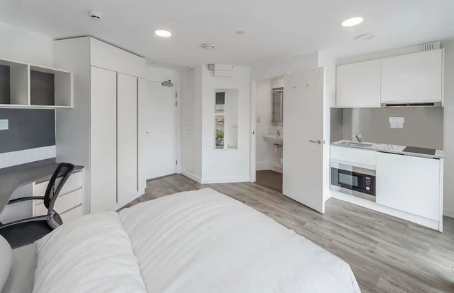 For Students Only Chapter White City in London - Photo 16