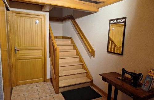 Gîte accueillant pour 7 pers avec cheminée et terrasse - FR-1-496-225 - Foto 16