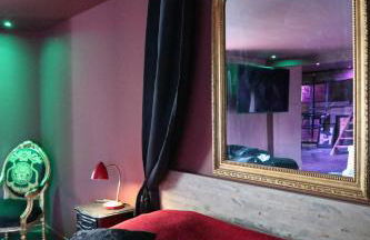 LE MOULIN DES PLAISIRS atypical SM experience - Foto 6