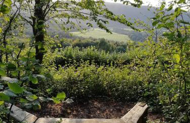 Hayloft studio in historic barn - Photo 17