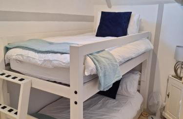 Spinnaker Barn, boutique, cute barn with hot tub - Foto 3