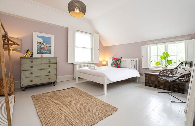 Chic and Colourful Family Home by Underthedoormat - Foto 4