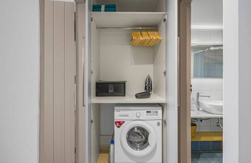 urban village apartment - Photo 6