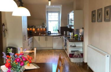 Oakbank - Comfort in the Glens! - Photo 1