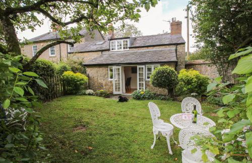 The Coach House - Photo 2