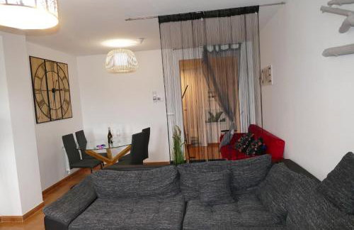 Vino Montaña & jardín Garaje NETFLIX WIFI INCLUIDO, - Foto 14