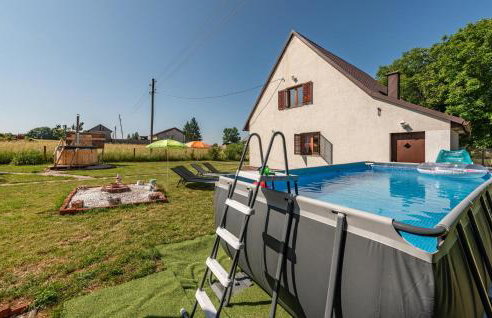 Nice Home In Udbina With House A Panoramic View - Photo 9