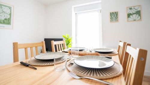 Le Regard sur La Place Léger et Raffiné - Photo 3