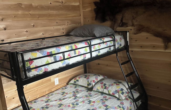 Portage Lakeside Cabins - Photo 22