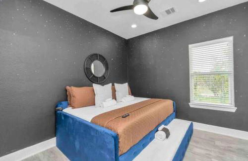 CAMP OUT - Big Backyard - 5mins To Downtown - Foto 7