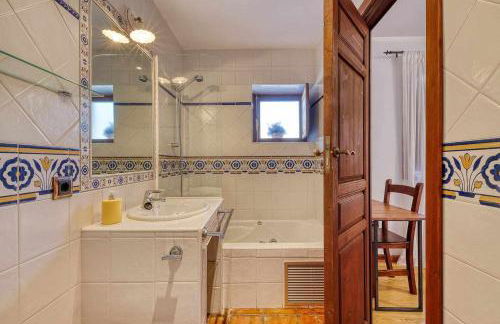 Casa Cuesta del Reloj - Photo 28