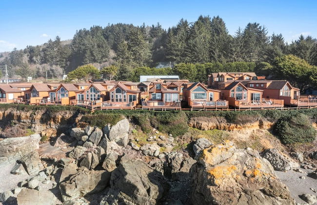 Ocean Front Cabin 14 w Jacuzzi Gorgeous Views - Photo 23