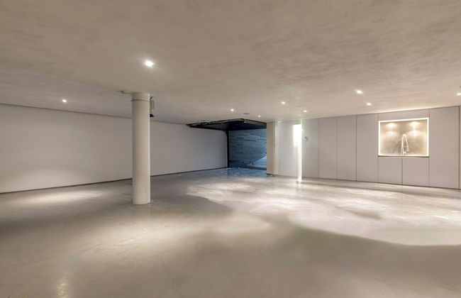 The Glass Manor - Photo 34