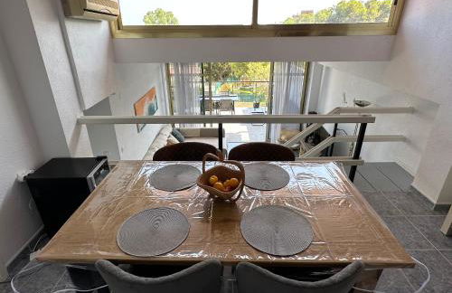 A slice of paradise in the sun with sea views - Photo 5