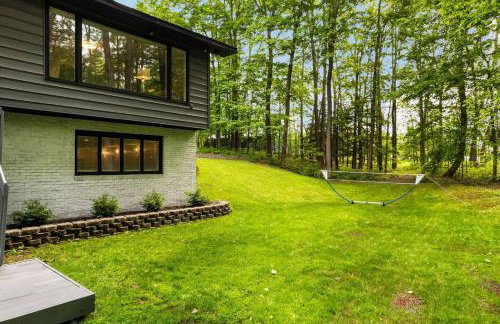 Private & Convenient-Hot tub-Fire Pit-Game room! - Photo 37