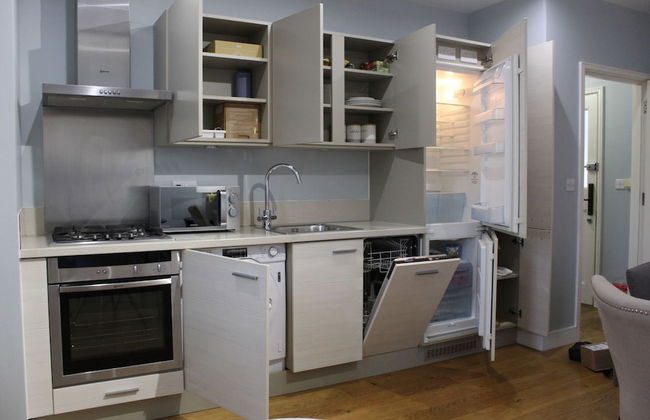 Luxurious Private One Bedroom Apartment - Foto 9