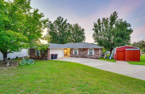 Beaver Lake Retreat with Deck Paddle, Bike, Relax! - Foto 36