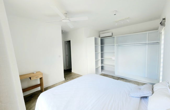 Luxury beachfront villa with private pool and cozy Pavillon with private jacuzzi on rooftop terrace - Photo 8