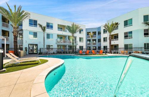 Global Luxury Suites near Liberty Station - Foto 43