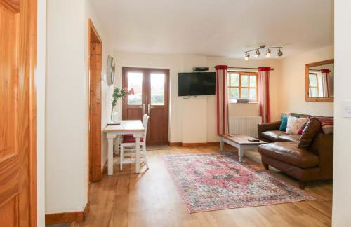 Old Hall Barn 1 - Photo 2