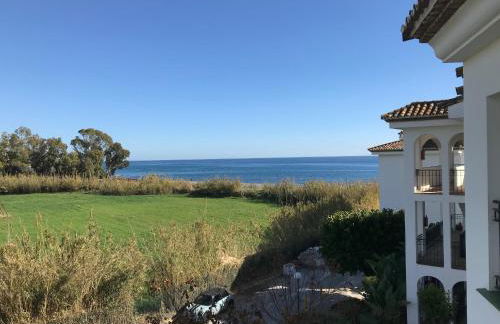 Marbella - Estepona beach frontline apartment - Photo 9