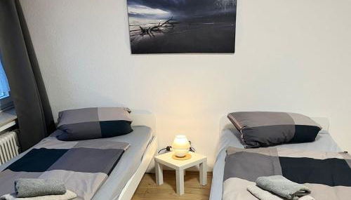 Low Budget Apartment Cologne - Foto 2, towels