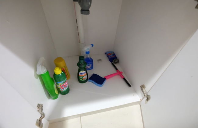 Budget Studio Apartment at Cinere Bellevue Suites - Photo 9