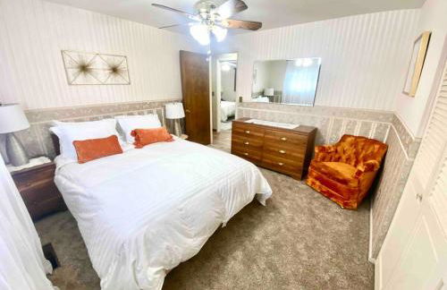 Roomy Midtown Home-Large and Central to Everything - Foto 4