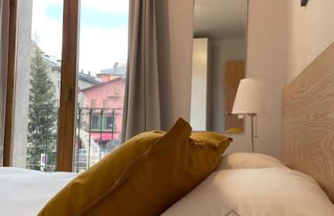 El Cadí, céntrico alojamiento en Puigcerdà, Cerdanya. - Foto 24