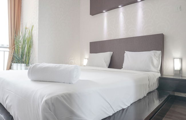 Elegant and Comfy 1BR with Extra Room Apartment at Bellagio Residence - Foto 1