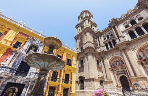 Malaga Centre Apartment with Parking - Photo 47