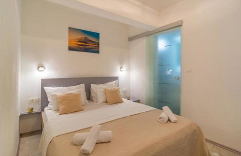 Amazing Apartment In Obrovac Sinjski - Foto 28