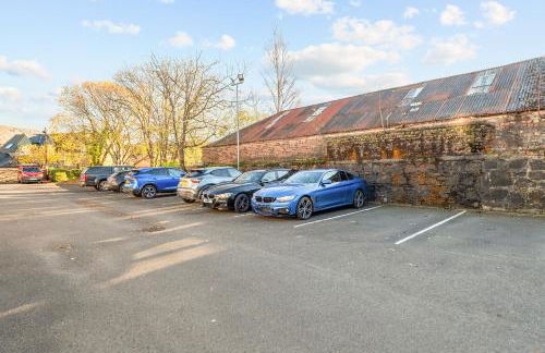 Riverside Rest 2 - 2 Bath, 2 Bedroom Apartment - Free Onsite Parking - Photo 11