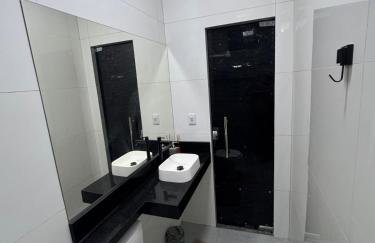 Casa aconchegante bem localizada - Photo 13