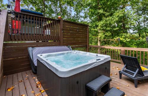 4bd Waterfront House in Lake Lanier with HotTub, FirePit, Wifi, Ping Pong and 2 Kaya - Foto 38