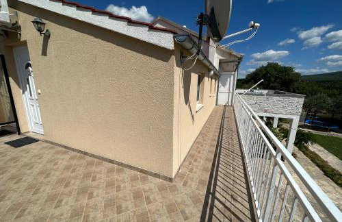 Apartments Brkić, Lozovac Krka NP with Pool - Foto 13