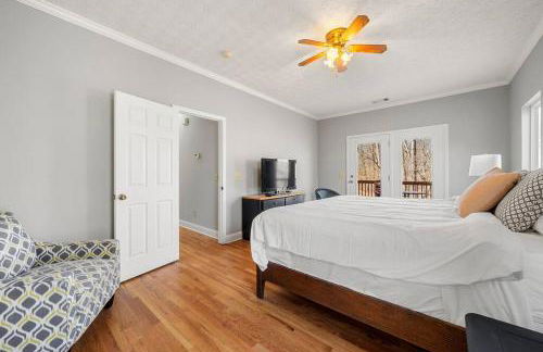 Lakeview with Dock and king bed Gainesville - Foto 36