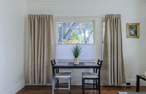 1 Berkeley - Entire Apartment - Private, Spacious - Photo 17