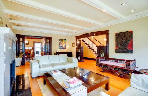 Charming MPLS Home with Patio - Walk to Uptown! - Foto 7