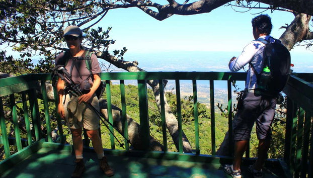 Excursión al volcán de Conchagua - Foto 4, La plataforma en el mirador