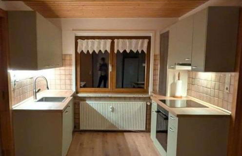 Wohnung am Wald in ruhiger Siedlung Panoramafenster zum höchsten Kunstwerk der Welt 5 Min zur Autobahn oder Zentrum - Foto 11