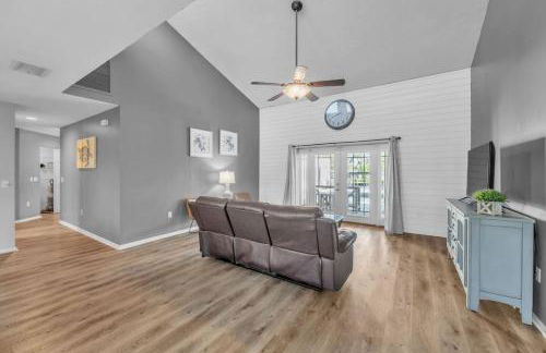 456 Stunning Canal-Front Home with Heated Pool - Foto 33