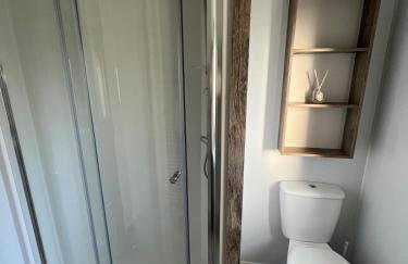 NEW 2025 Modern 3Bedrooms Lodge Walk to Beach - Foto 39