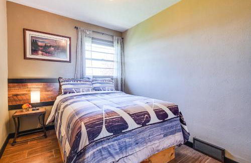 Ice Fishing On-Site Waterfront Nekoosa Home! - Foto 18