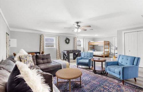 Ranch Home Gem 5BR Home Sleeps 12 with Game Room - Foto 33