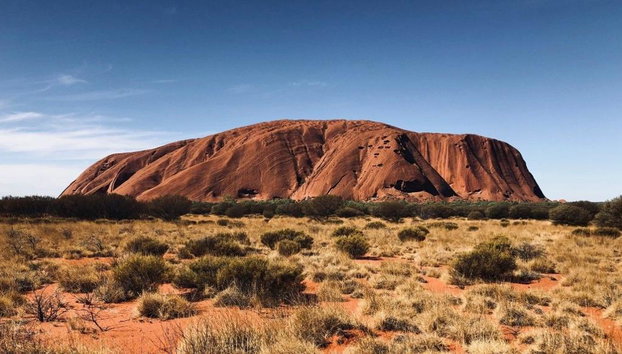 Tour de medio día en grupo reducido por los sitios sagrados y atardecer en Uluru - Foto 4